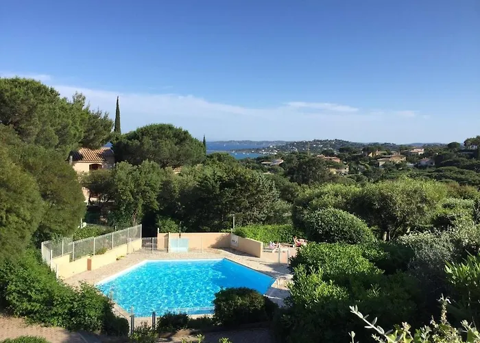 Superbe Vue Mer A Sainte Maxime T2 Climatise